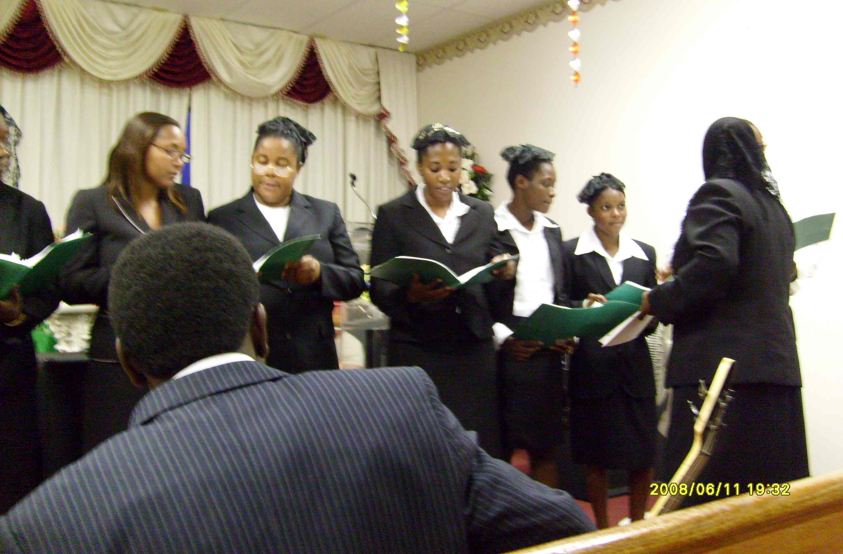 choirsing2008.jpg